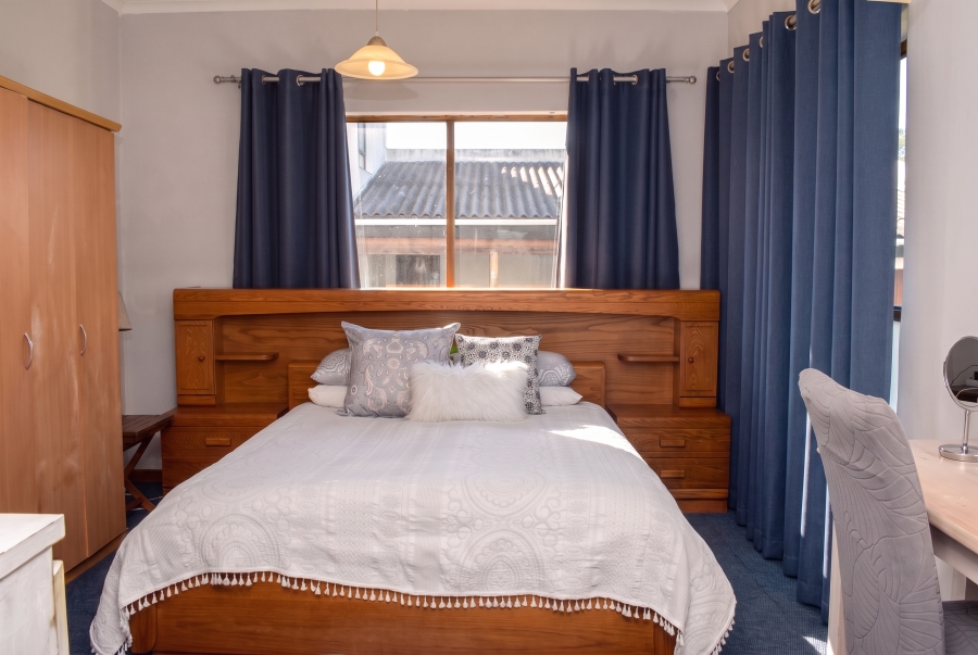 4 Bedroom Property for Sale in Arniston Western Cape